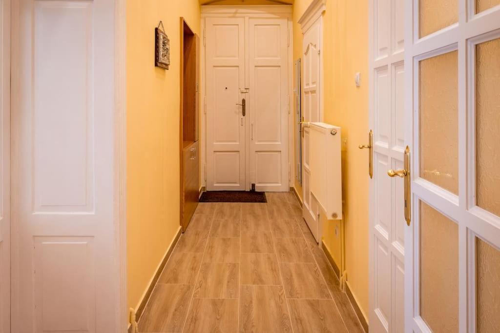 شقة Casa Max تيميشورا المظهر الخارجي الصورة